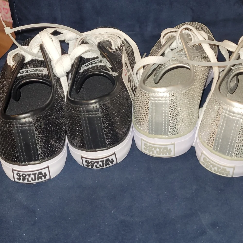 New GOTTA FLURT mini sequin styled sneaker set size 7.5(you get them both) - Picture 2 of 8